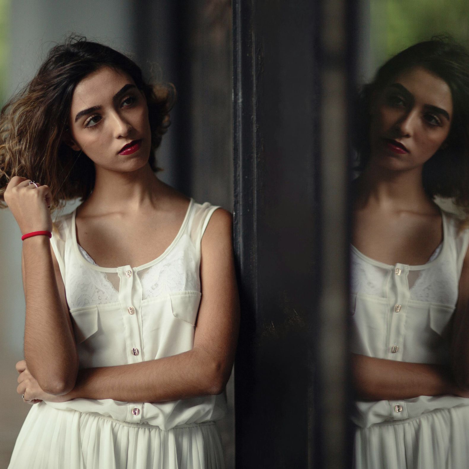 girl-glass1 girl-glass1